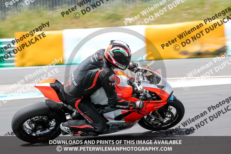 estoril;event digital images;motorbikes;no limits;peter wileman photography;portugal;trackday;trackday digital images